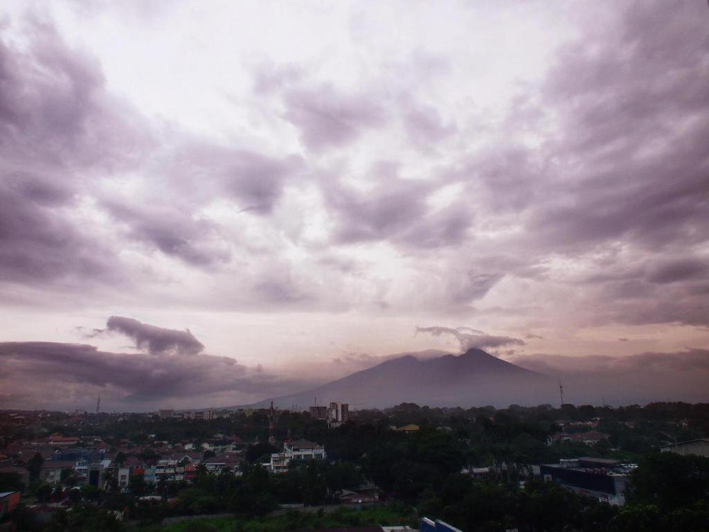 Arch Hotel Bogor Zewnętrze zdjęcie