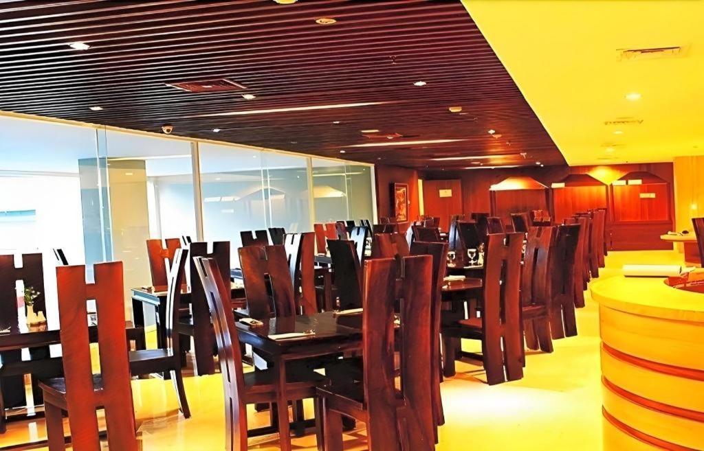 Arch Hotel Bogor Zewnętrze zdjęcie