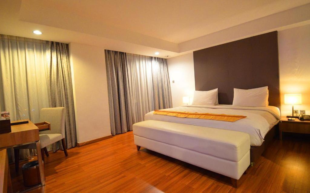 Arch Hotel Bogor Zewnętrze zdjęcie