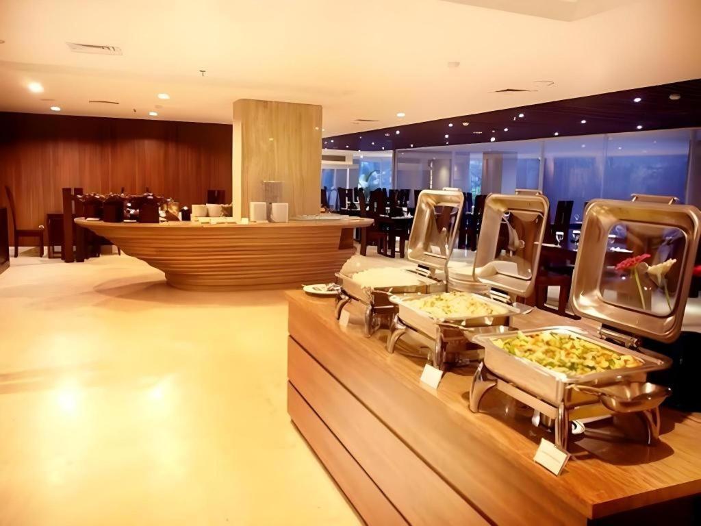 Arch Hotel Bogor Zewnętrze zdjęcie