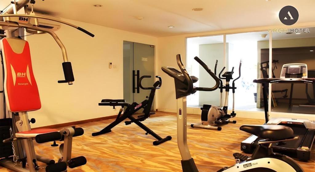 Arch Hotel Bogor Zewnętrze zdjęcie