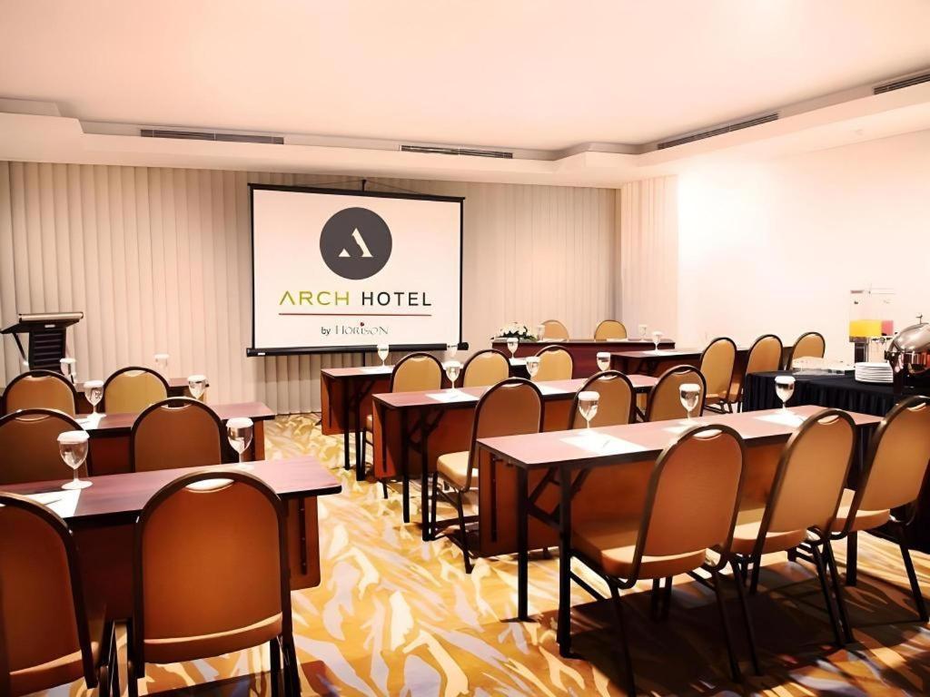 Arch Hotel Bogor Zewnętrze zdjęcie