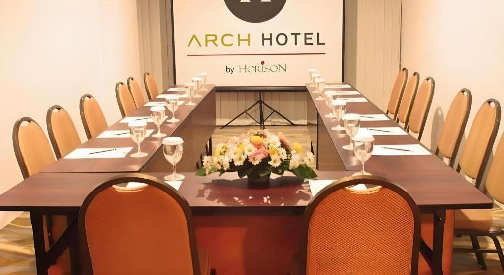 Arch Hotel Bogor Zewnętrze zdjęcie
