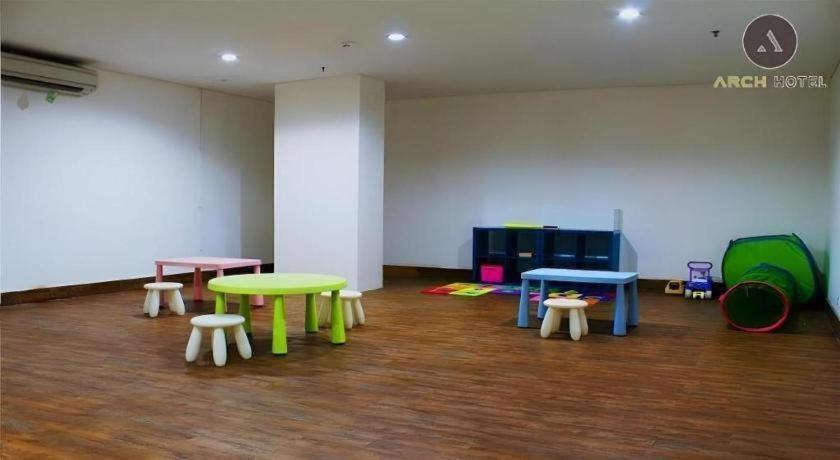 Arch Hotel Bogor Zewnętrze zdjęcie