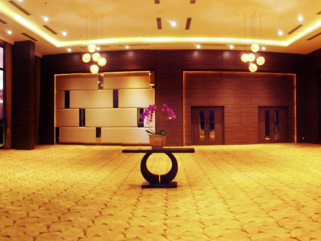 Arch Hotel Bogor Zewnętrze zdjęcie